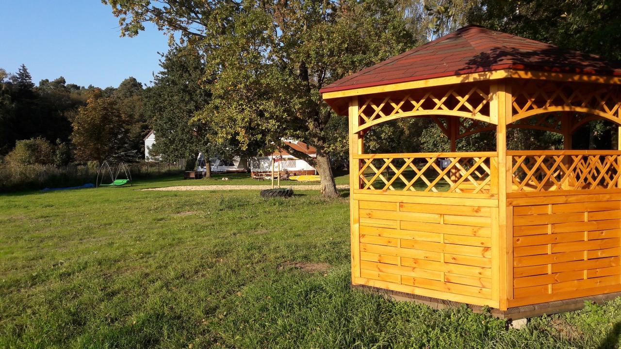 מלון נובה וארפנו Glamping Podgrodzie מראה חיצוני תמונה