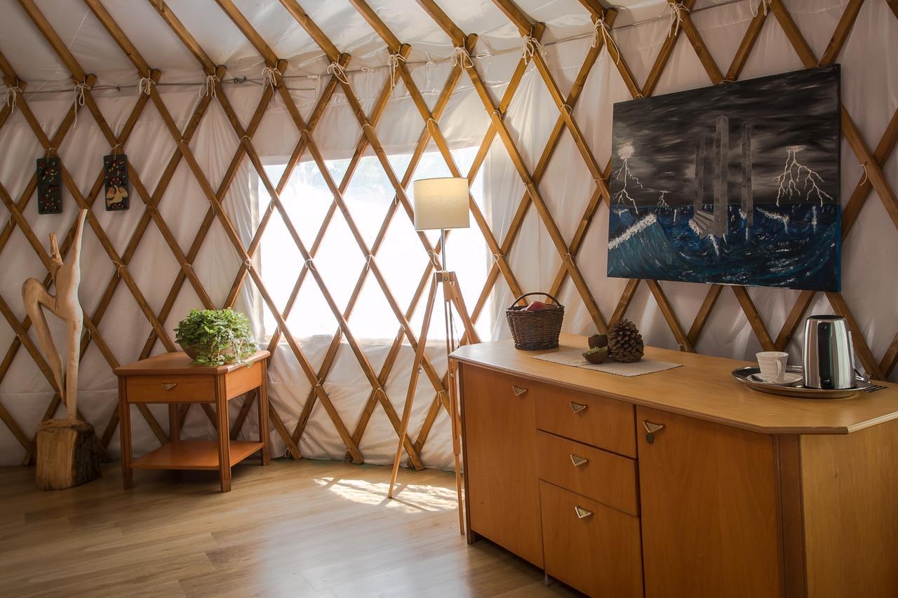 מלון נובה וארפנו Glamping Podgrodzie מראה חיצוני תמונה