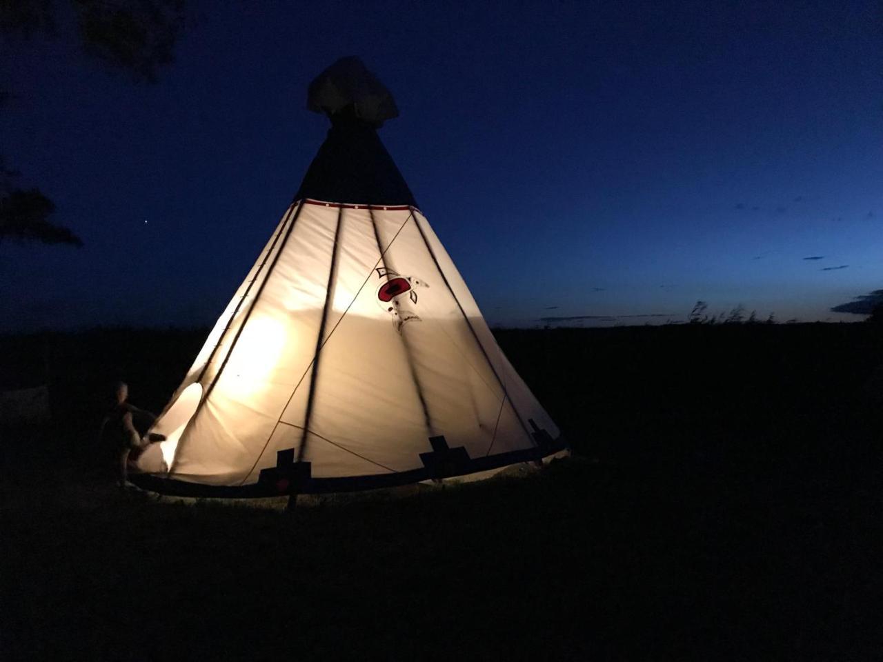 מלון נובה וארפנו Glamping Podgrodzie מראה חיצוני תמונה